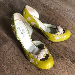 Maloles olive green bow heel EU 8(size 8)